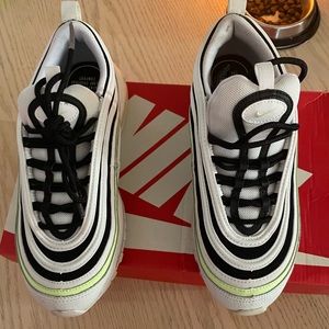 Woman’s Nike Air Max 97